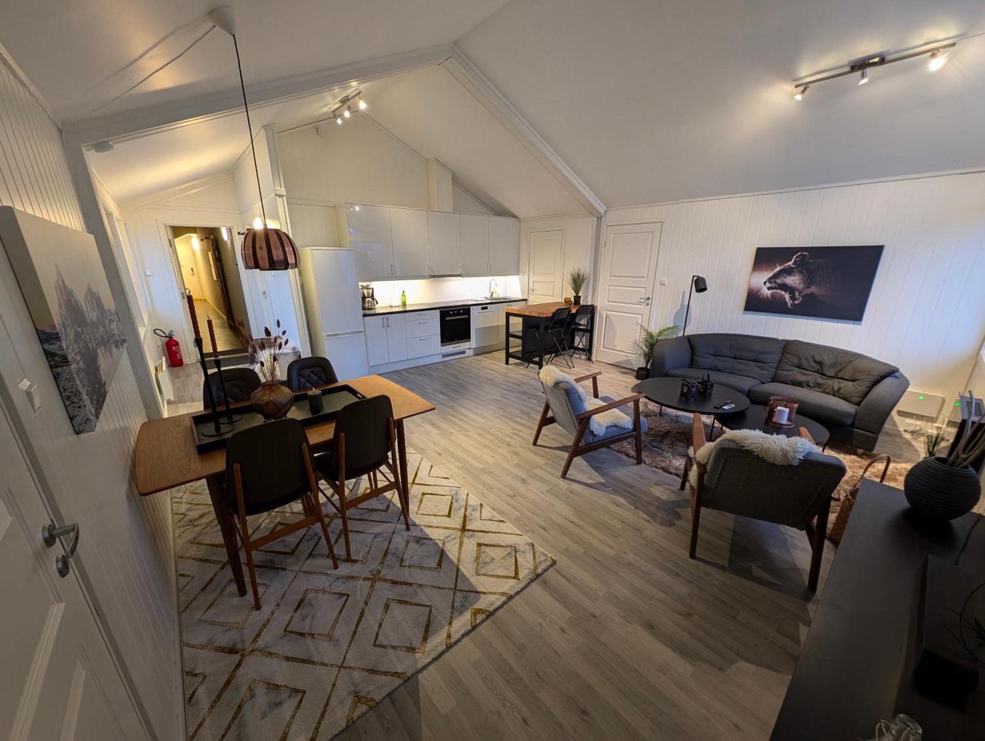 Apartment Reine City Apartment *