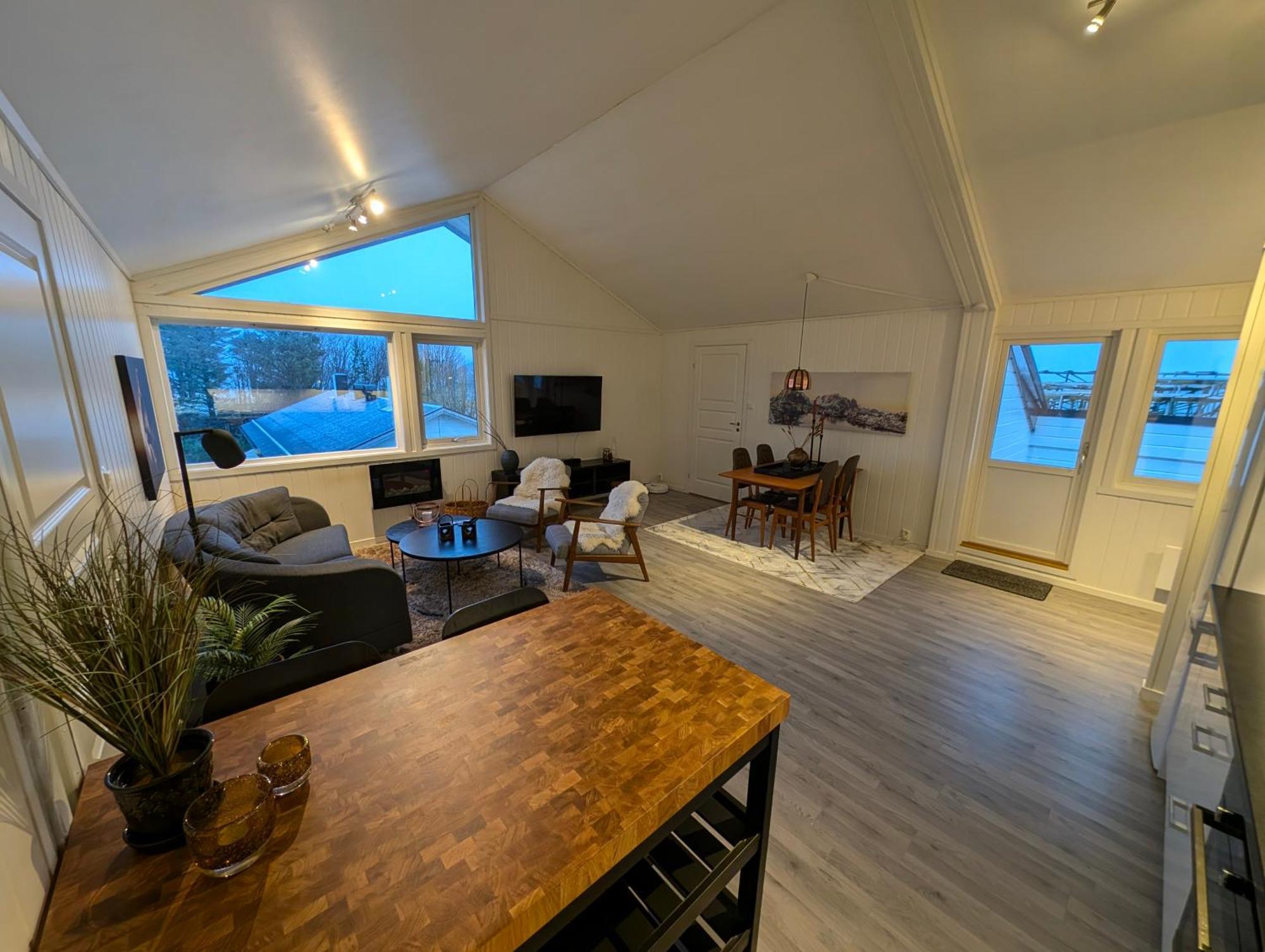 Reine City Apartment Апартаменты *